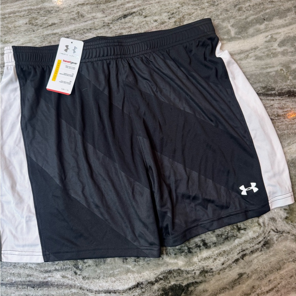 NWT Under Armour Soccer Shorts Women’s Size Large